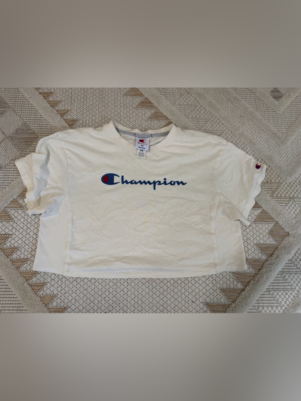 Women’s Champion Crop Top Size XS - Picture 2 of 3